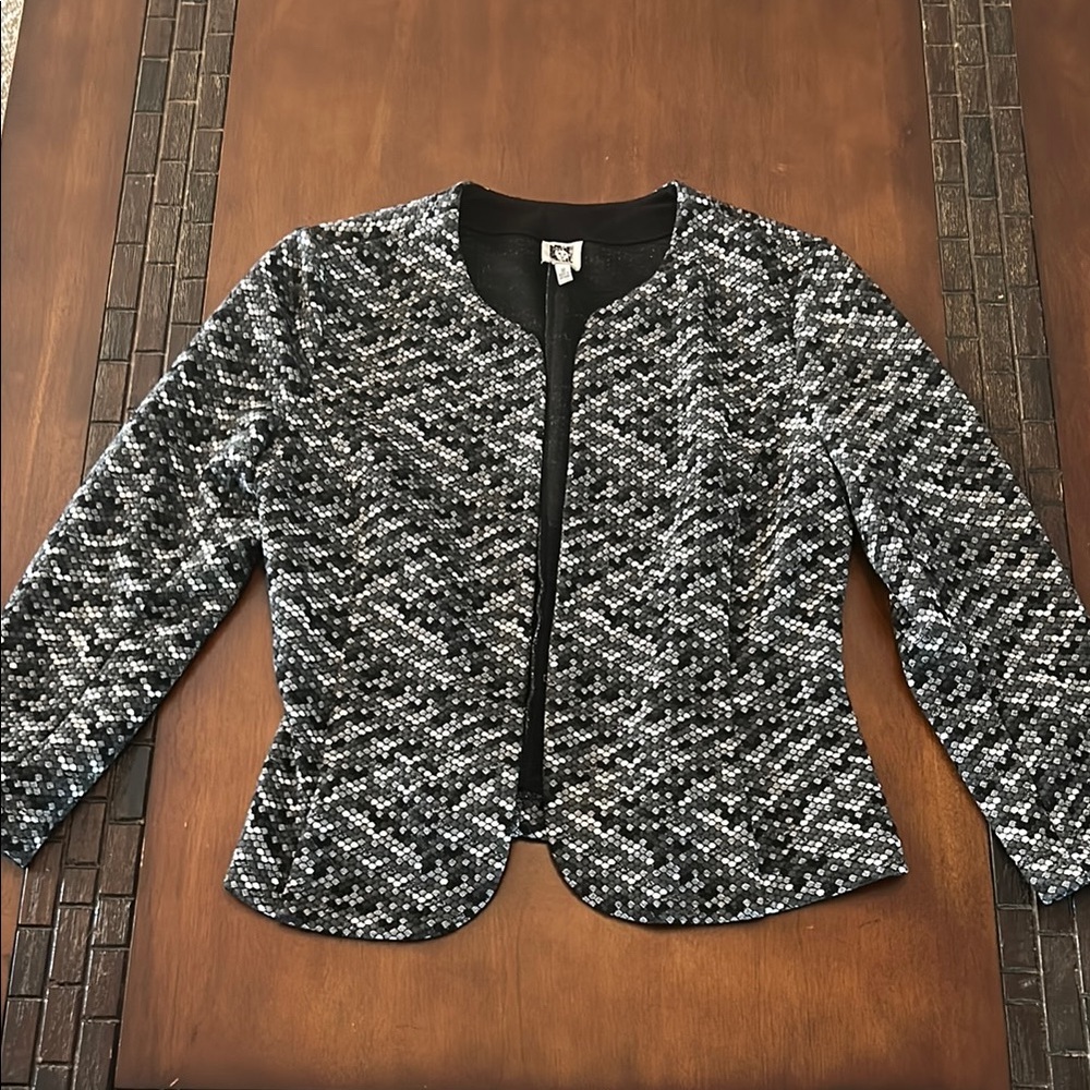 Women's Black and Gray Patterned Jacket